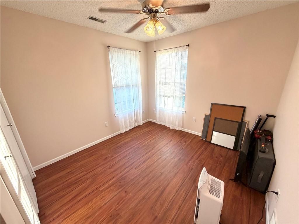 1004 Weschester Court — photo 30