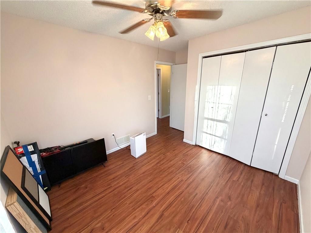 1004 Weschester Court — photo 31