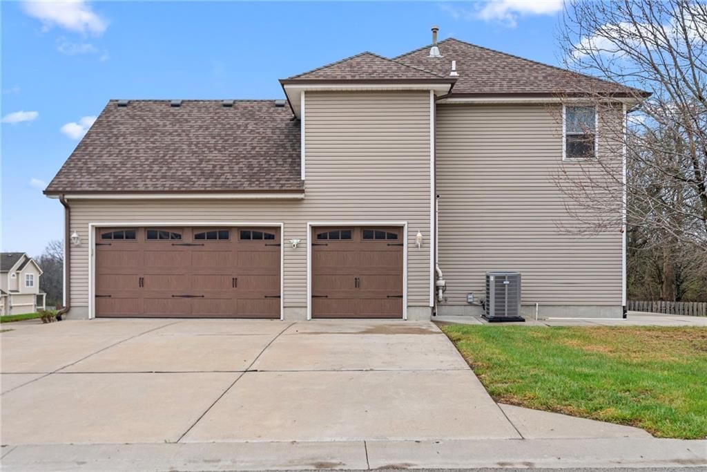2213 SW Chase Drive — photo 4