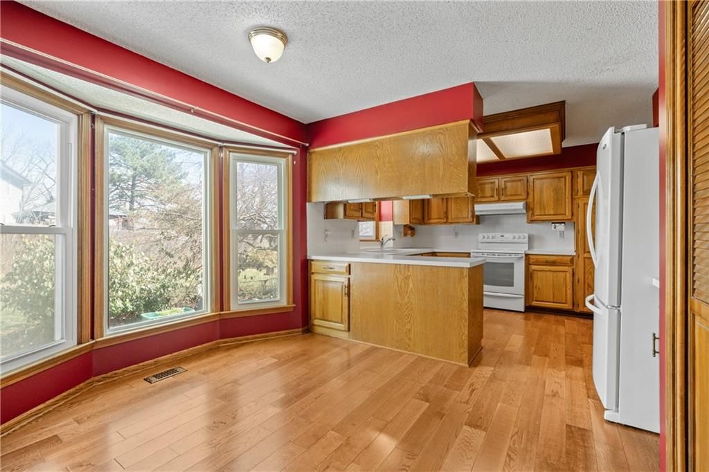 13416 W 70th Terrace — photo 10