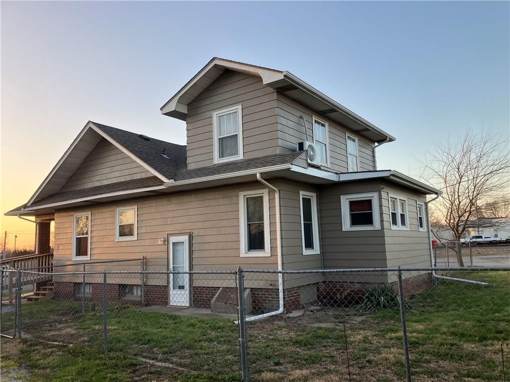 2118 Walnut Street — photo 4