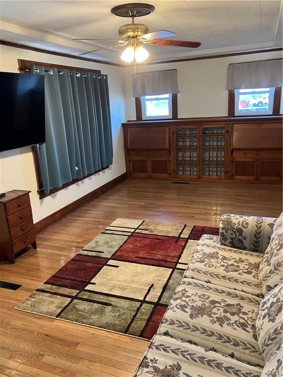 2118 Walnut Street — photo 8
