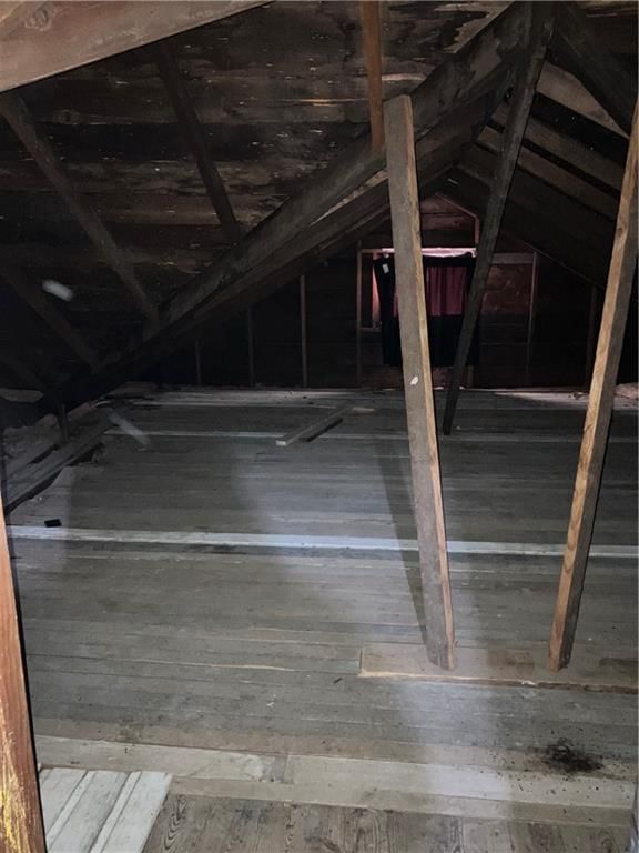 2118 Walnut Street — photo 26