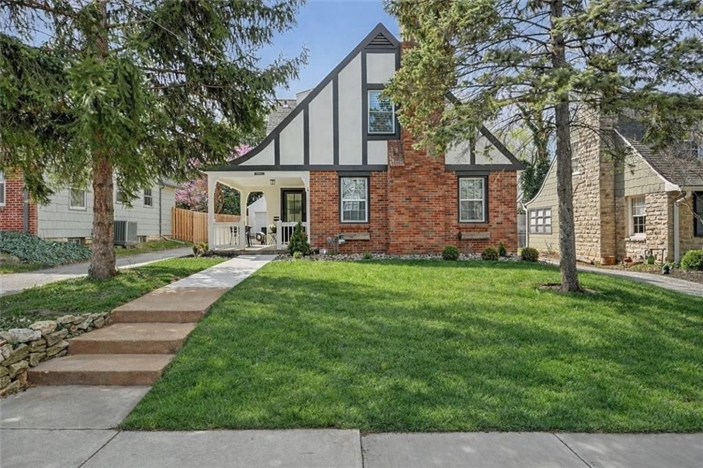 6846 Locust Street, Kansas City, MO