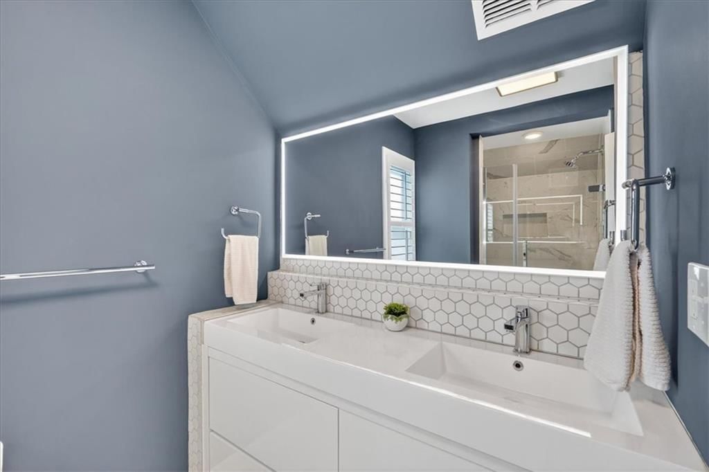 6846 Locust Street — photo 38