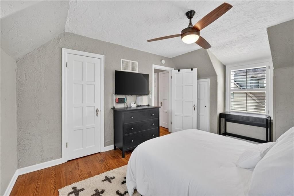 6846 Locust Street — photo 42