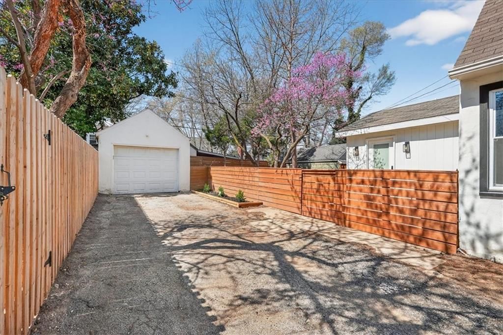 6846 Locust Street — photo 45