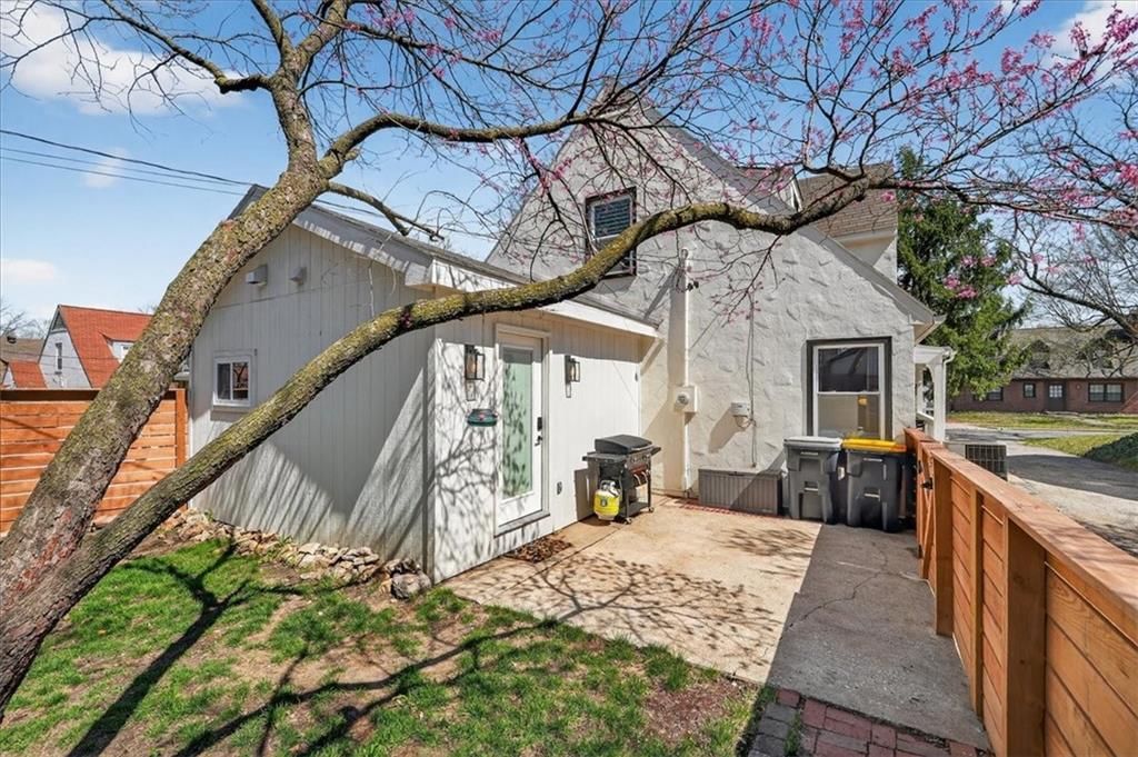 6846 Locust Street — photo 47