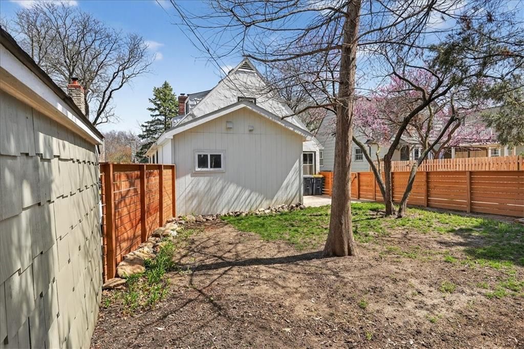 6846 Locust Street — photo 49
