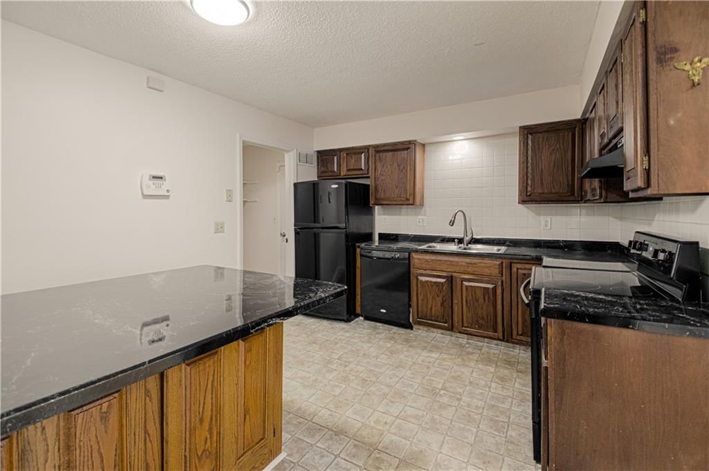 13917 Falkirk Circle — photo 11