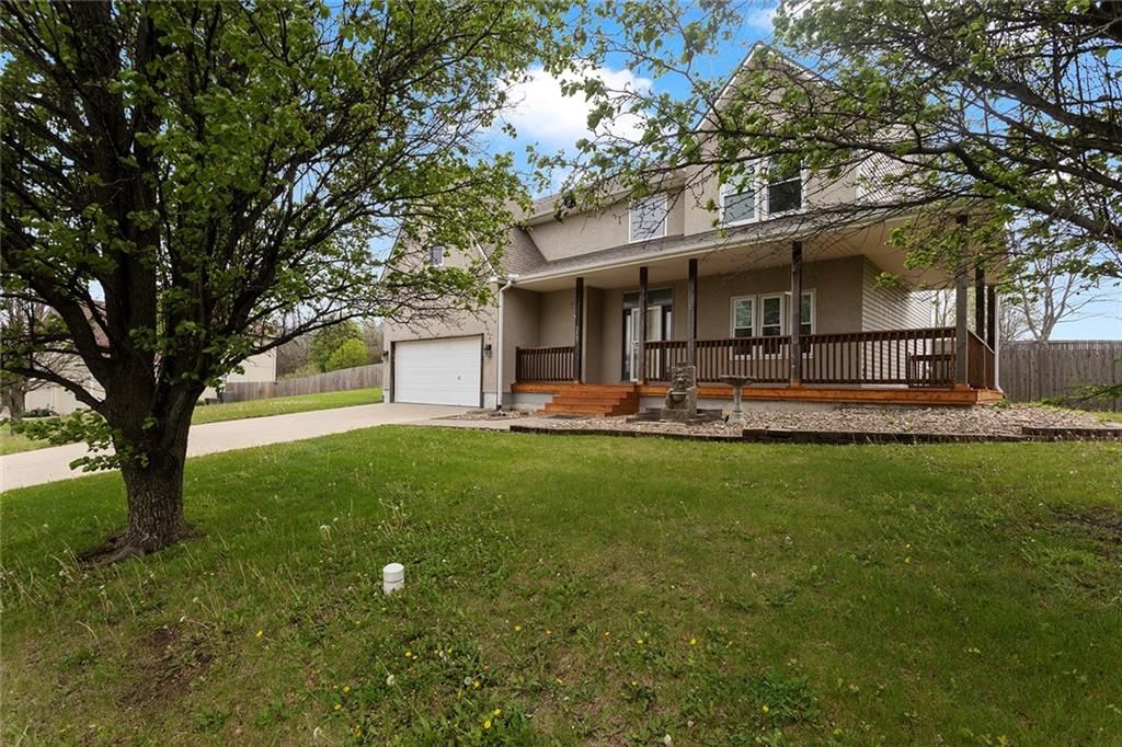 2305 SE Horseshoe Drive — photo 2