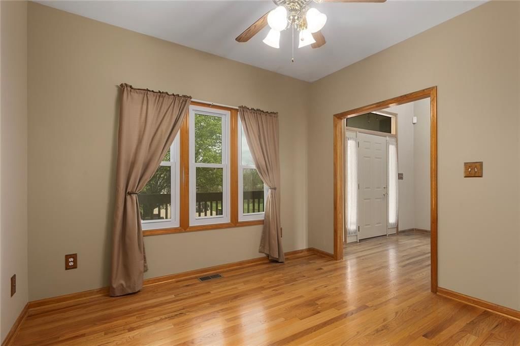 2305 SE Horseshoe Drive — photo 5