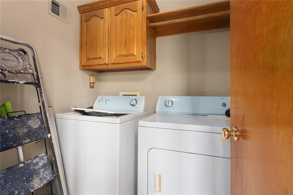 2305 SE Horseshoe Drive — photo 10