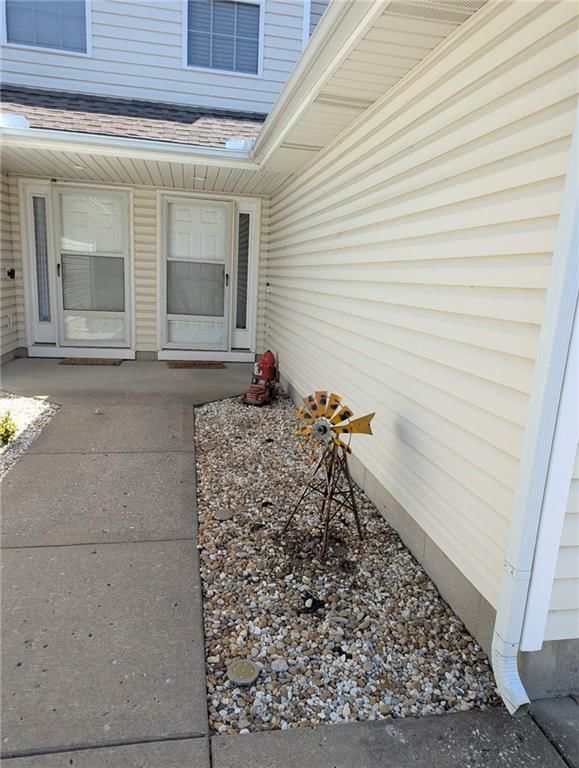 1415 SE Norwood Drive — photo 4
