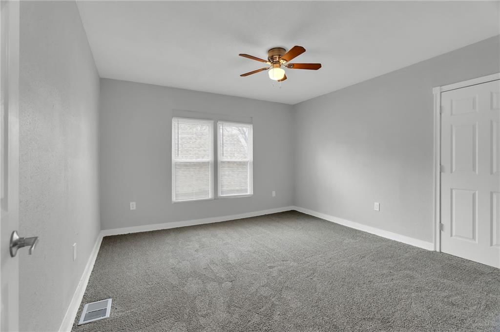 2528 Olive Street — photo 21