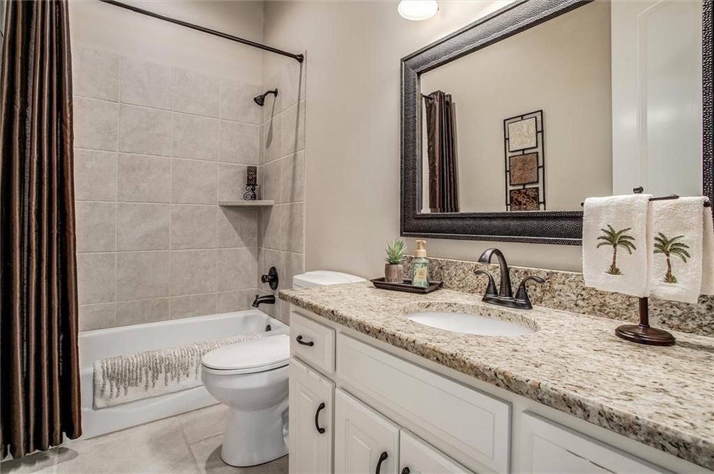 405 NW Greenview Drive — photo 16