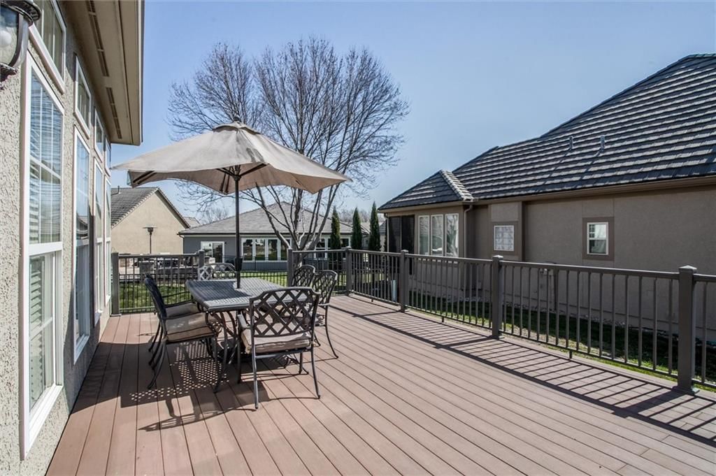 405 NW Greenview Drive — photo 18
