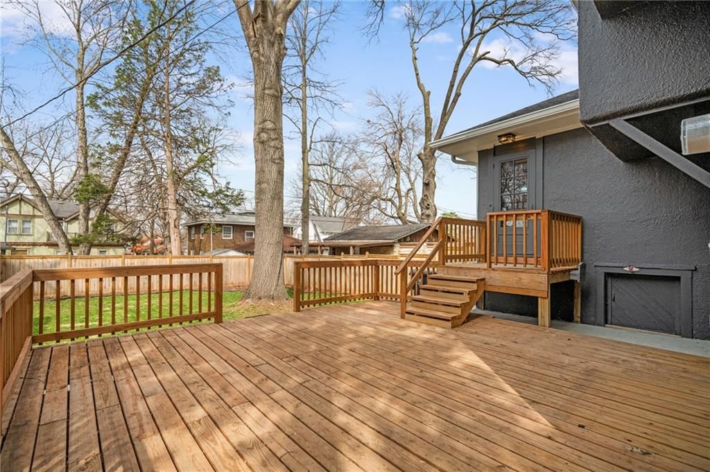 5712 Harrison Street — photo 9
