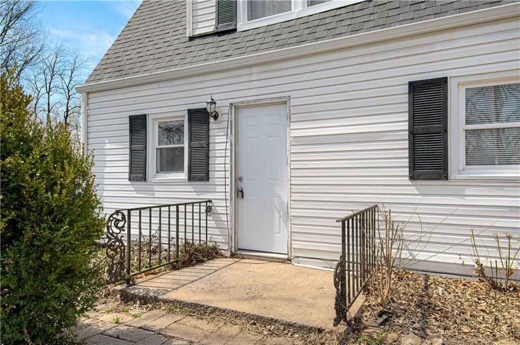 4926 N Wheeling Avenue — photo 2