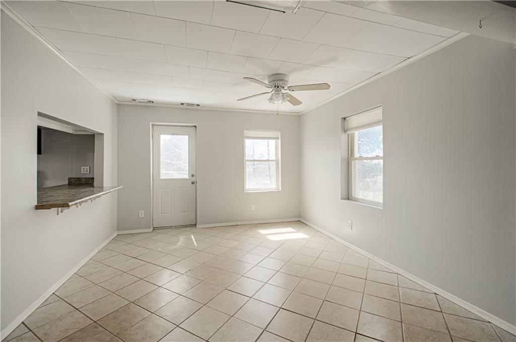 4926 N Wheeling Avenue — photo 6