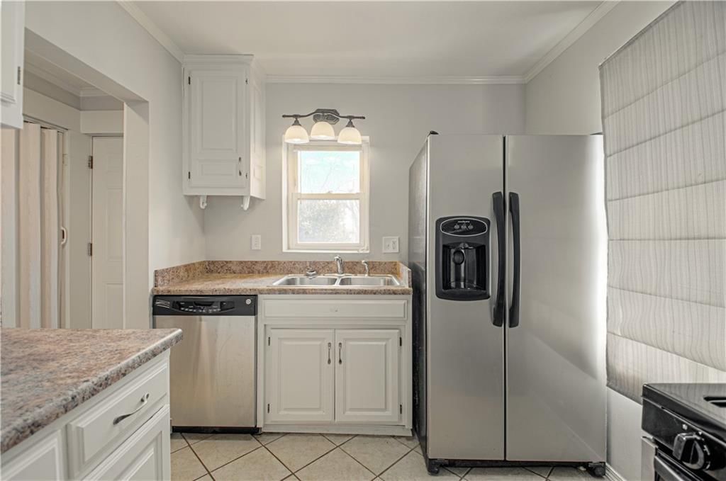 4926 N Wheeling Avenue — photo 10