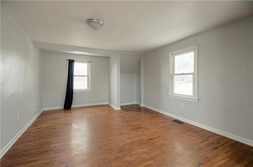 4926 N Wheeling Avenue — photo 12