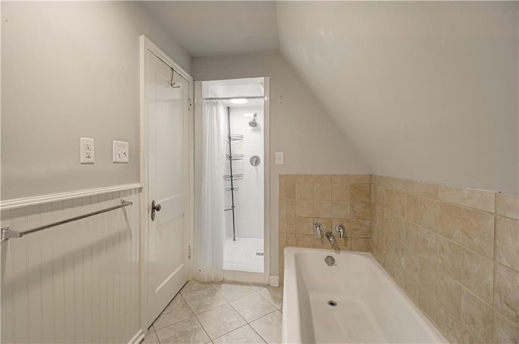 4926 N Wheeling Avenue — photo 20
