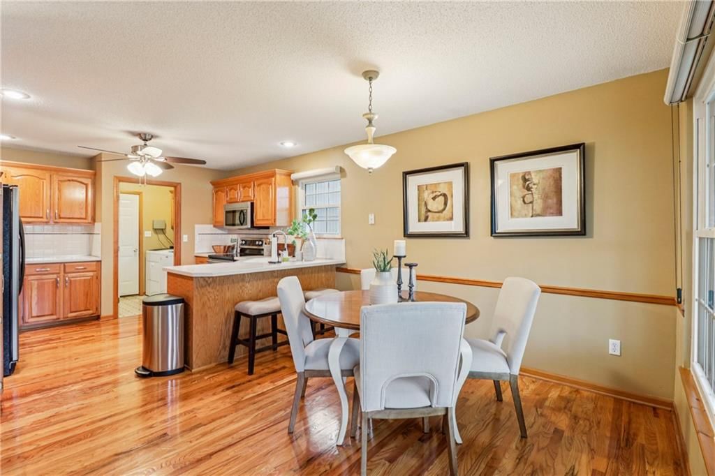 1012 Applewood Street — photo 8