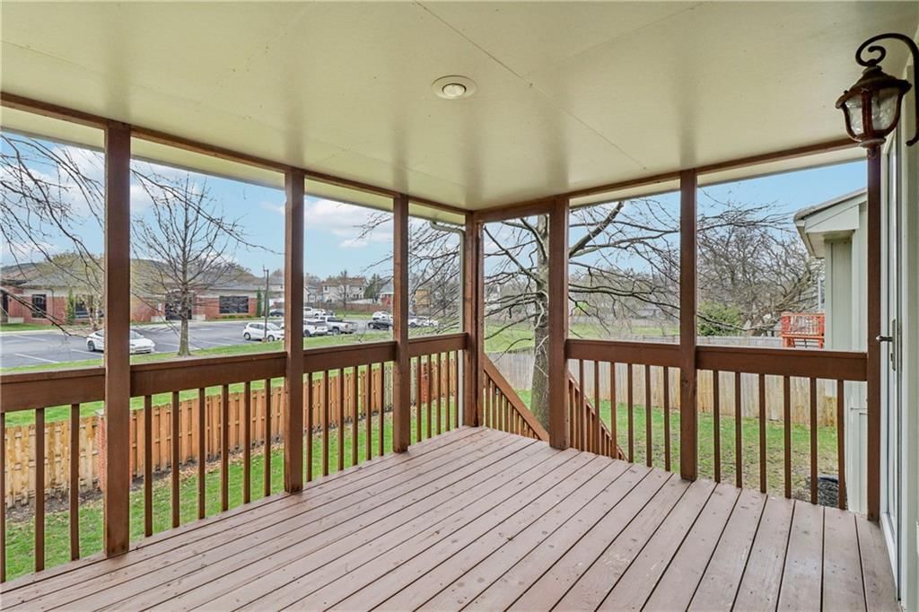 1012 Applewood Street — photo 11