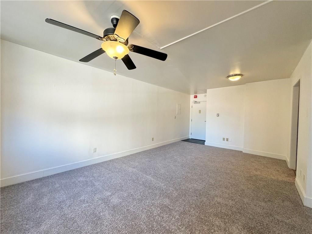 600 E 8th St Street — photo 5