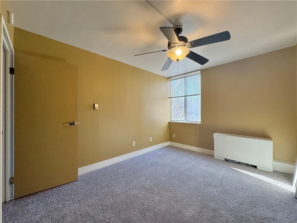 600 E 8th St Street — photo 9