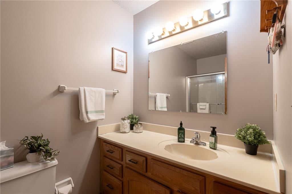 113 E Frank Street — photo 12