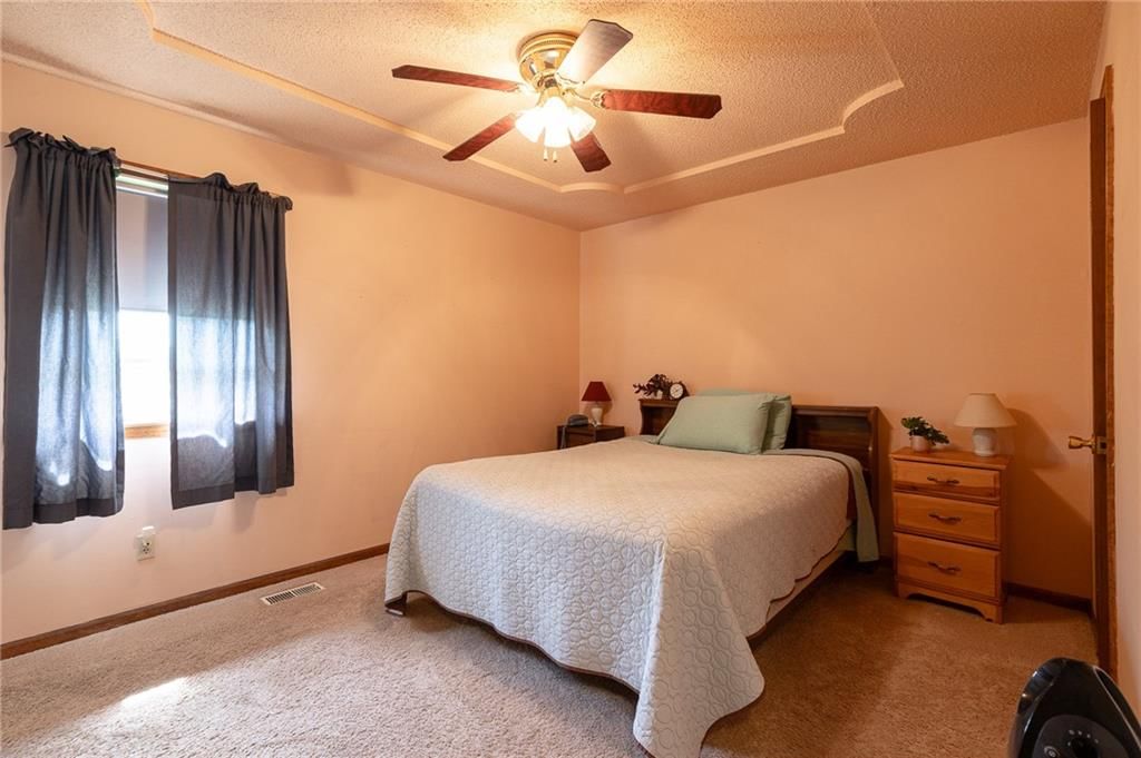 113 E Frank Street — photo 15