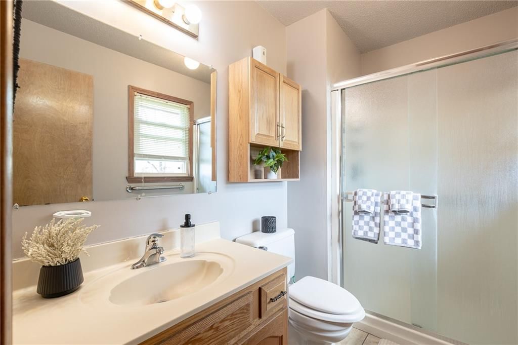 113 E Frank Street — photo 16