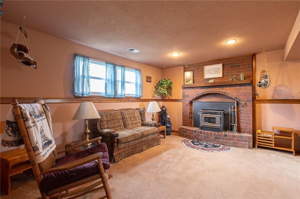 113 E Frank Street — photo 18
