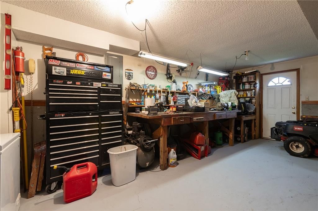 113 E Frank Street — photo 21