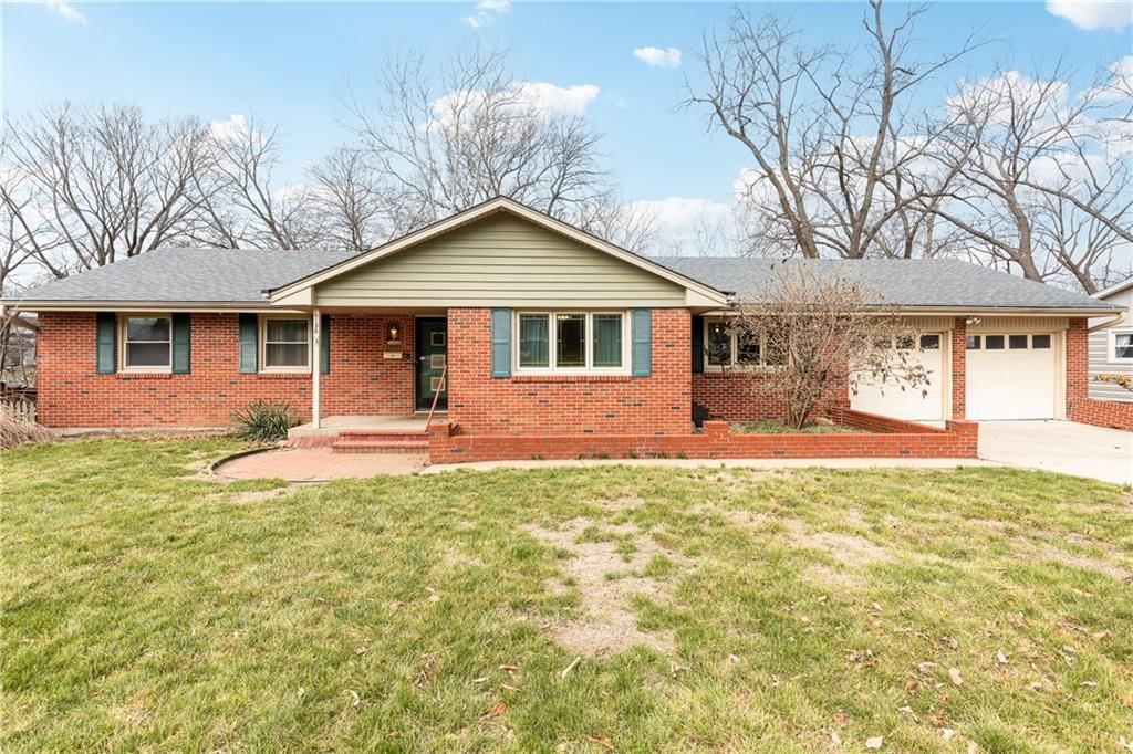 6138 Hemlock Street, Mission, KS