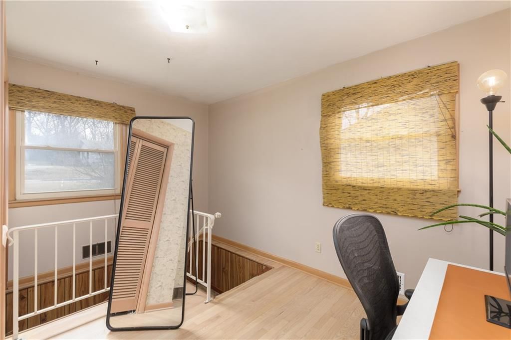 6138 Hemlock Street — photo 23