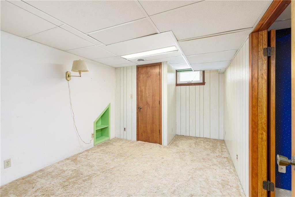 6138 Hemlock Street — photo 31