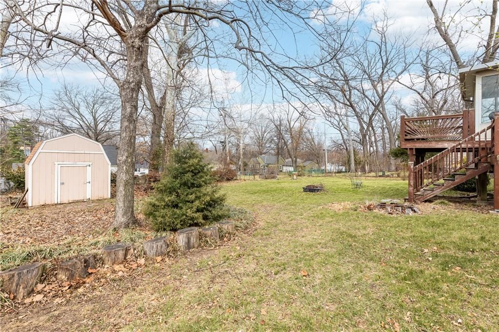 6138 Hemlock Street — photo 36