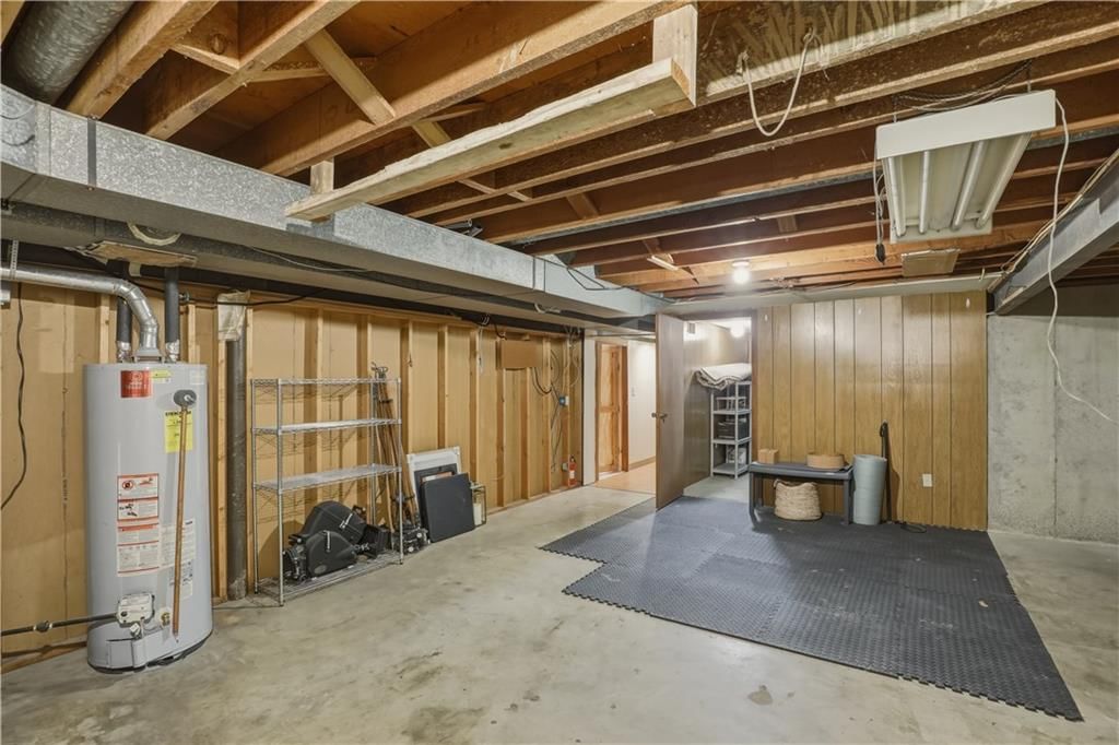6138 Hemlock Street — photo 38