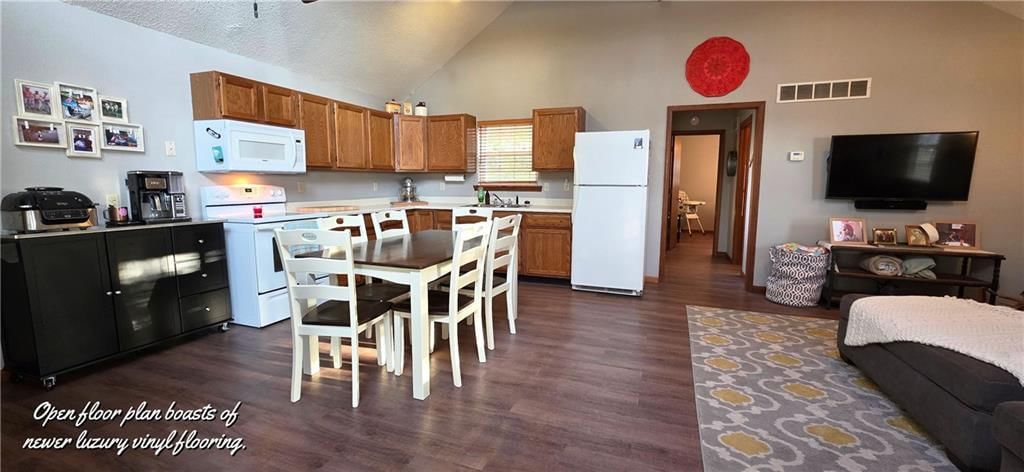 18589 Mimosa Circle — photo 10