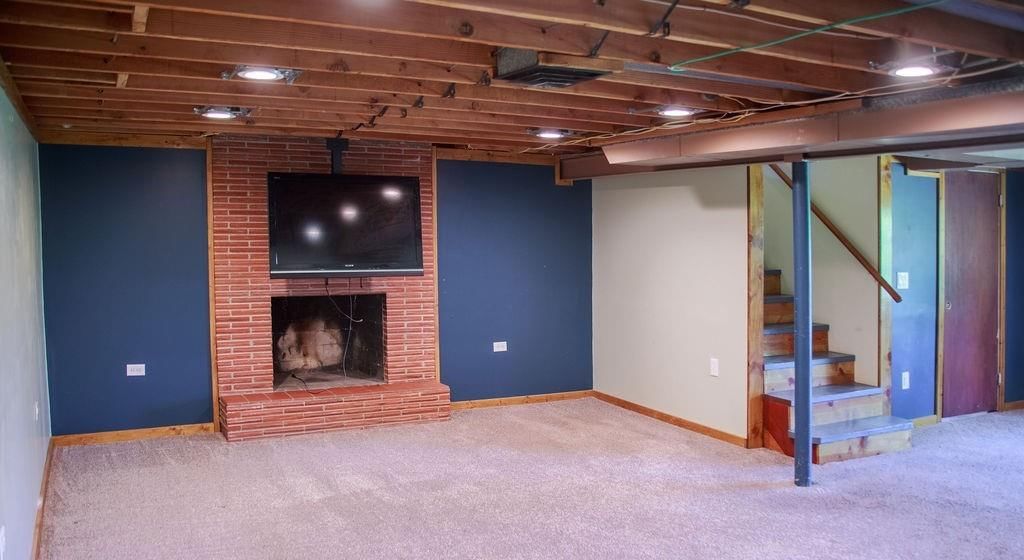 545 JEFFERSON Circle — photo 11