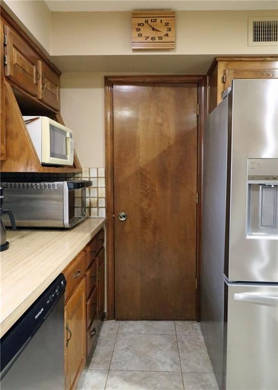 216 Johnston Parkway — photo 11