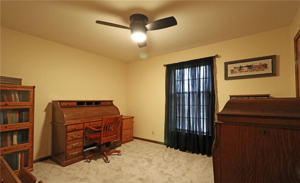 216 Johnston Parkway — photo 17