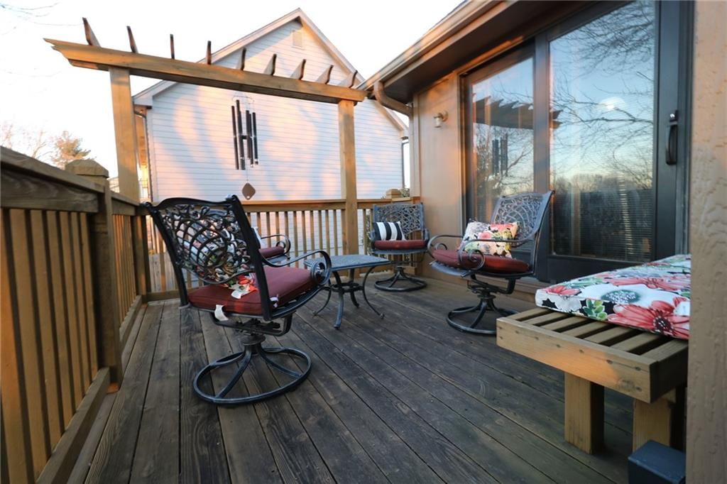 216 Johnston Parkway — photo 25