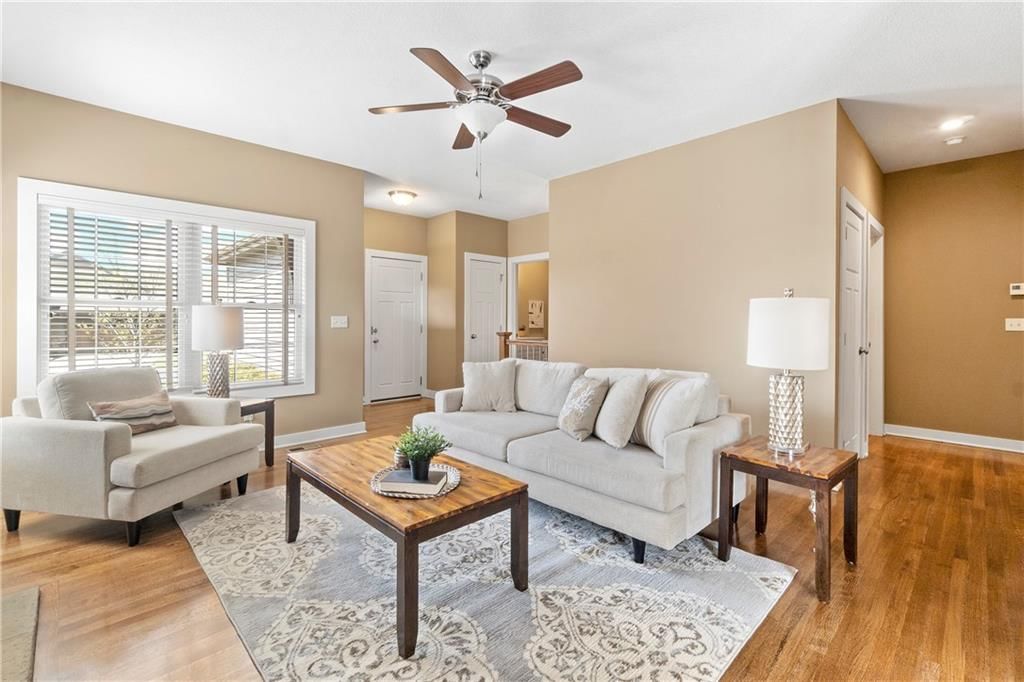 7807 W 158th Terrace — photo 4