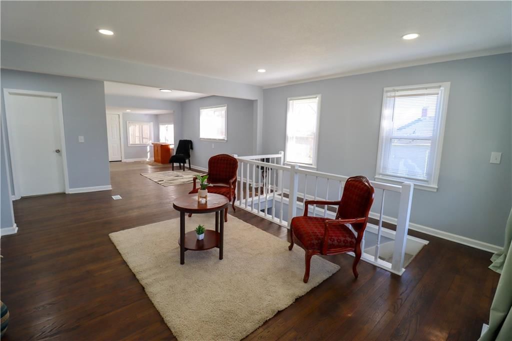 343 N VALLEY Street — photo 4