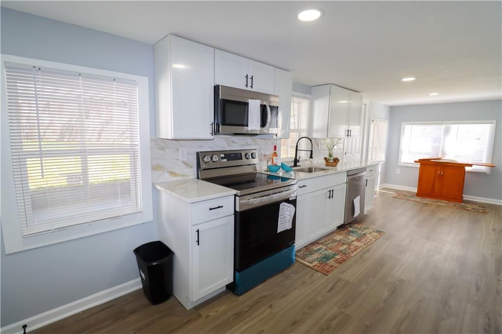 343 N VALLEY Street — photo 8