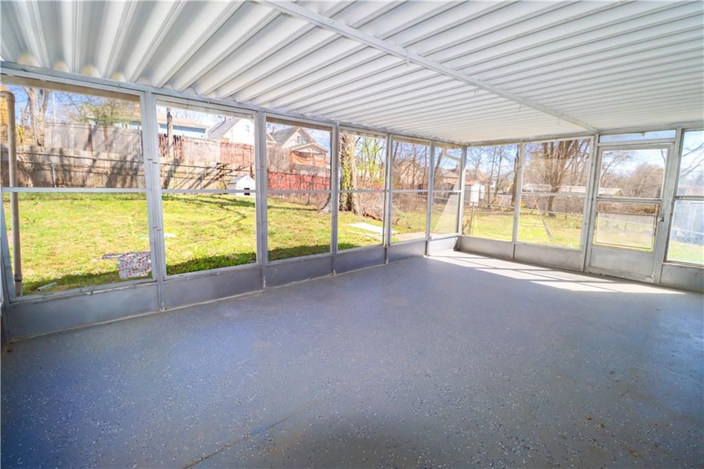343 N VALLEY Street — photo 14